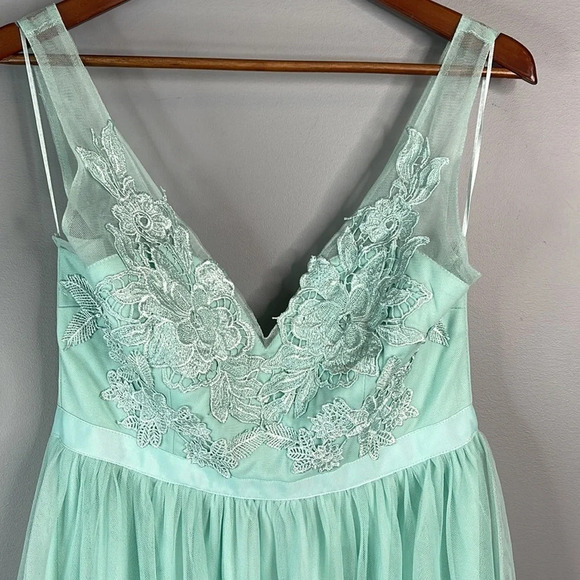 MANIJU NWT Prom  Dress Mint Green Lace Appliqués Over Tulle Floor Length Gown L - Picture 2 of 12